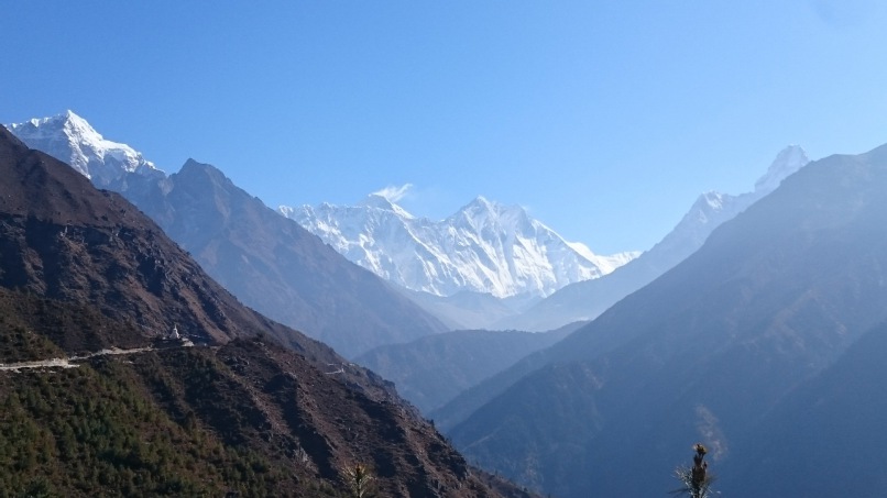 View_of_Everest_lhotse_nuptse_and_Amanda_dablam_in_Khumjung_WEB.jpg