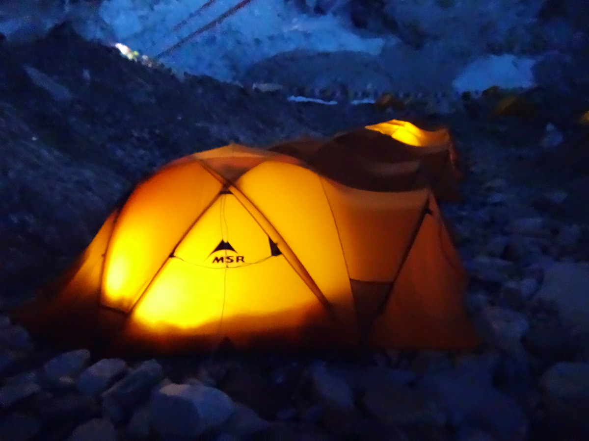 47._Base_Camp_tents.jpg