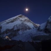 49._Khumbu_Icefall_by_moonlight.jpg